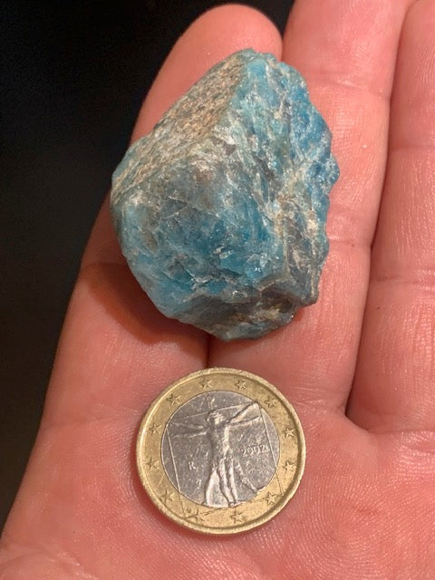 Apatite bleue – spécimen brut – 40 × 33 × 22 mm – 32,9 g