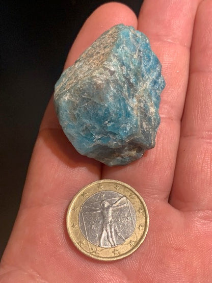 Apatite bleue – spécimen brut – 40 × 33 × 22 mm – 32,9 g