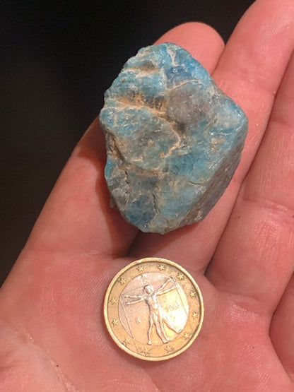 Apatite bleue – spécimen brut – 40 × 33 × 22 mm – 32,9 g