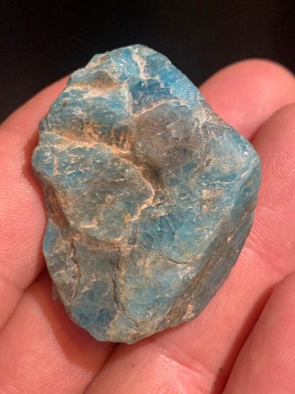 Apatite bleue – spécimen brut – 40 × 33 × 22 mm – 32,9 g