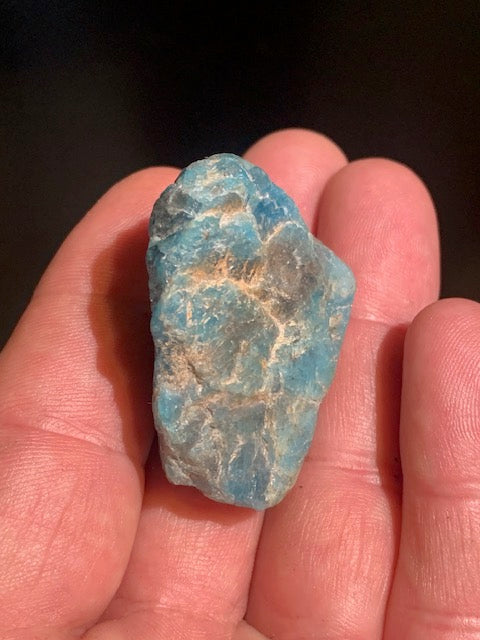 Apatite bleue – spécimen brut – 40 × 33 × 22 mm – 32,9 g