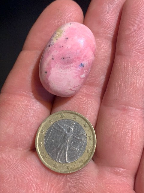 Rhodochrosite - Pierre roulée de 29 x 20 x 19 mm - 19,9 gr.