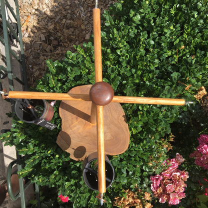 Création Zen Curiosity : support en bois pour carillons de style Koshi, Zaphir, Tingsha… ±45 cm de haut, base  ± 20 × 20 cm - Finition au choix : mate ou brillante !