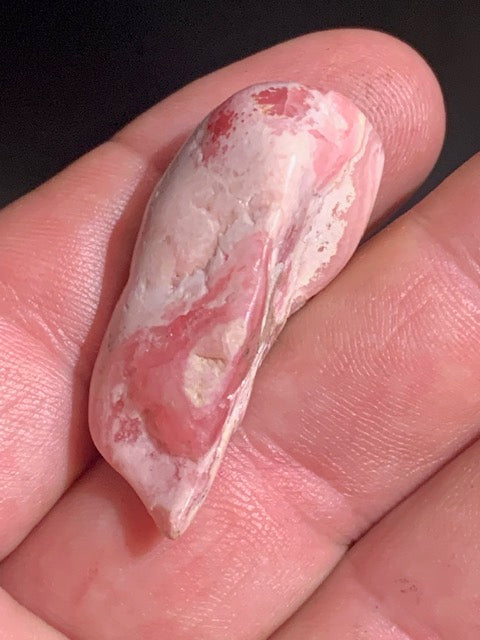 Rhodochrosite - Pierre roulée de 40 x 20 x 16 mm - 15,2 gr.