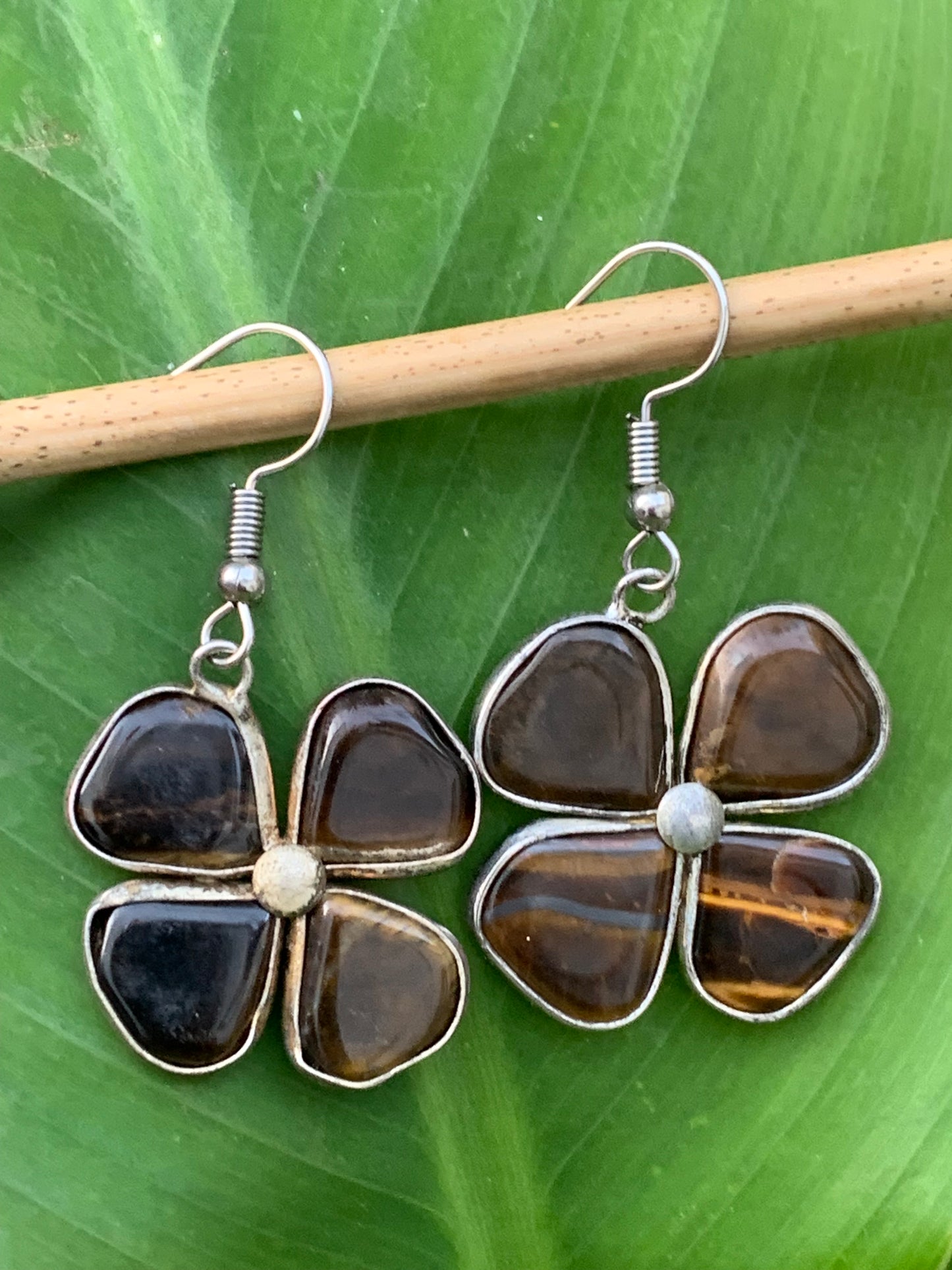 Boucles d'oreilles en Oeil de tigre, en formes de trèfle à 4 feuilles, qualité AA à AAA, Argent 925, parfait !