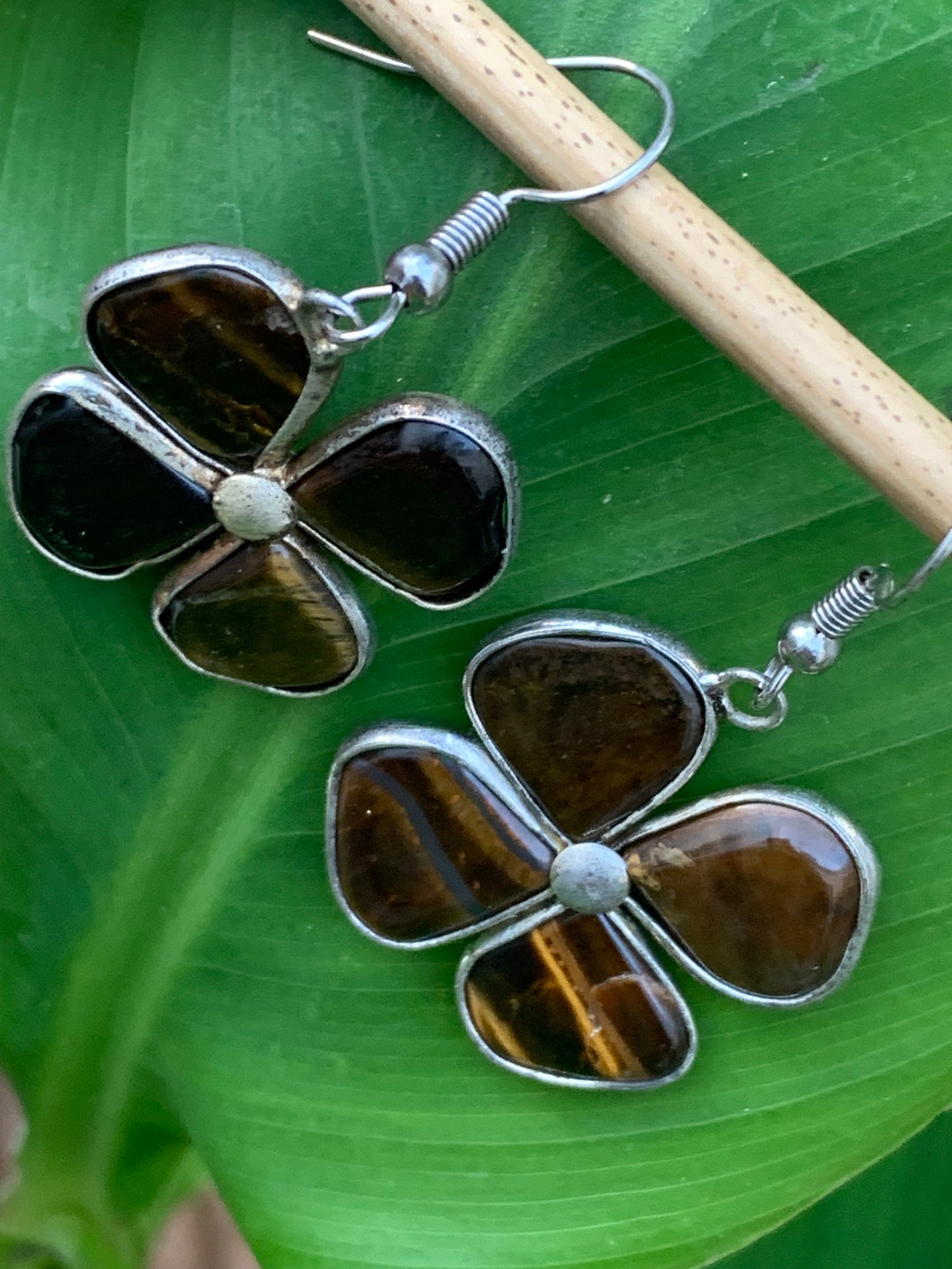 Boucles d'oreilles en Oeil de tigre, en formes de trèfle à 4 feuilles, qualité AA à AAA, Argent 925, parfait !