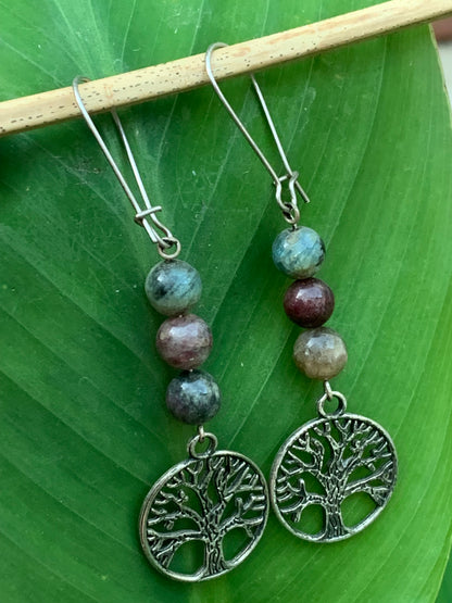 Boucles d'oreilles en Tourmaline rose (Rubellite), 3 perles de 8mm sur tige avec arbre de vie, qualité AA à AAA. Finition Argent ou laiton argenté, parfait !