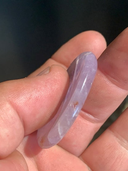 Améthyste - Galet de massage/ pierre plate - 45 x 32 x 8 mm - 15,7 gr.