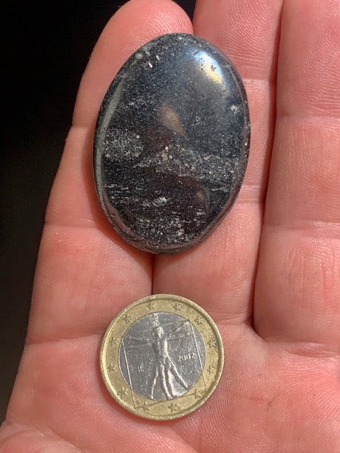 Hématite - Galet de massage/ pierre plate - 40 x 29 x 8 mm - 23 gr.