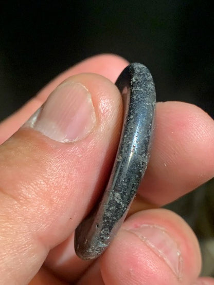 Hématite - Galet de massage/ pierre plate - 40 x 29 x 8 mm - 23 gr.