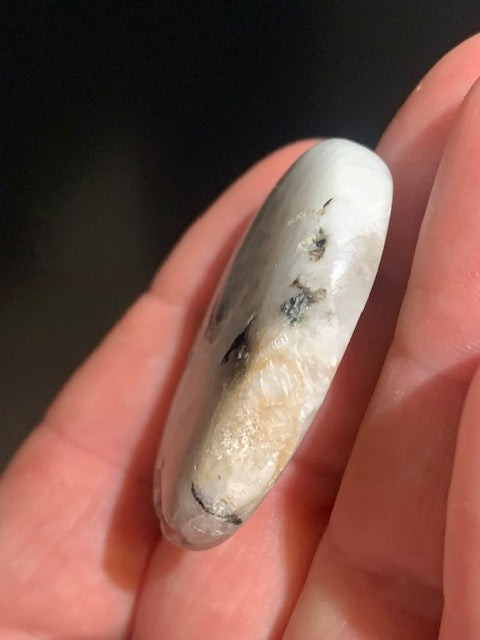 Pierre de Lune - Galet de massage/ pierre plate - 42 x 32 x 8 mm - 18 gr.