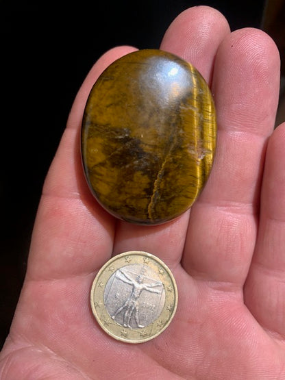 Oeil de tigre - Galet de massage/ pierre plate - 45 x 35 x 10 mm - 20,5 gr.
