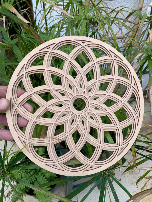 Plaque de rechargement/ décoration murale, en bois de 25 cm x 9, ornées du motif délicat de la fleur de vie !
