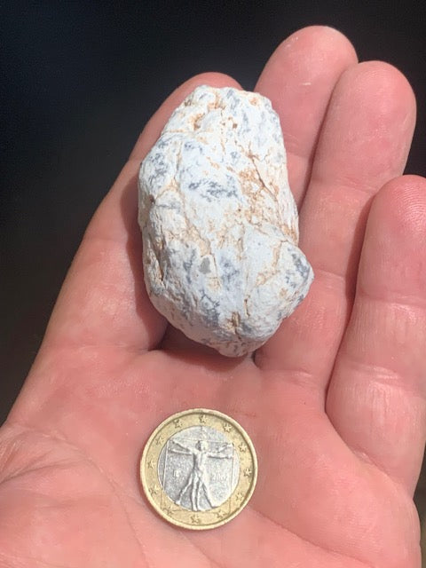 Angélite - Spécimen brut - ± 58 x 37 x 30 mm - ± 70,3 gr.