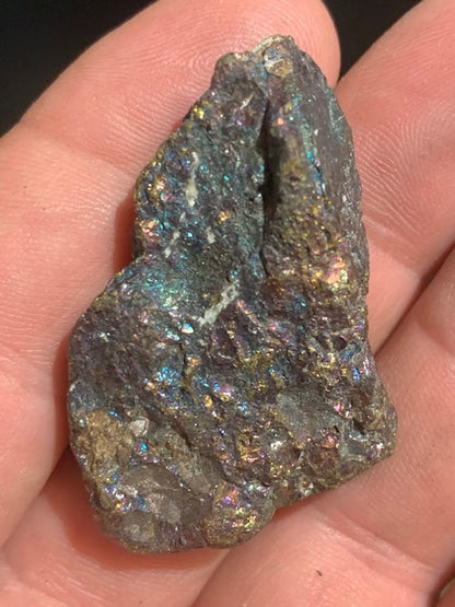 Chalcopyrite - Spécimen brut - ± 46 x 30 x 13 mm - ± 29,8 gr.