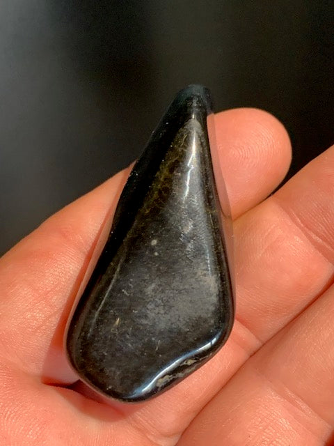 Oeil de faucon ou Oeil de tigre bleu - Pierre roulée - 56 x 23 x 17 mm - 31,1 gr.