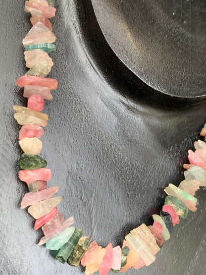 Bijoux d'exception, superbe collier en perle naturelle de tourmaline multicolore, 45 cm. Fait sur Argent par Zen C° ! Véritable œuvre d'art, chaque perle est un joyau !