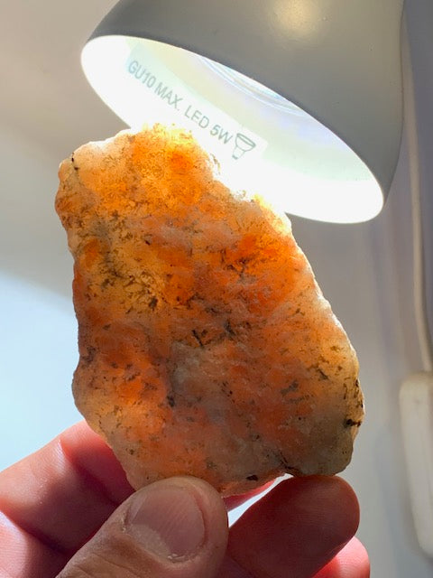 Pierre du Soleil - Spécimen brut - 78 x 53 x 19 mm - 97,9 gr.