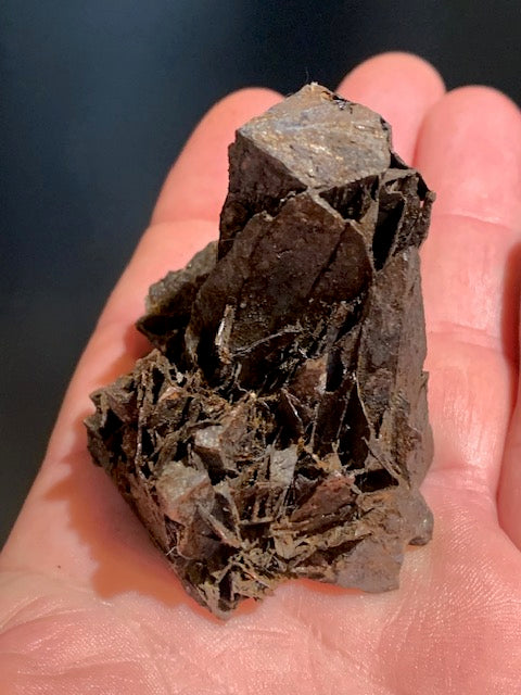 Hématite brute altérée à lamelle (A confirmer) - Spécimen brut rare, collection ancienne - 58 x 52 x 46 mm - 218,3 gr.