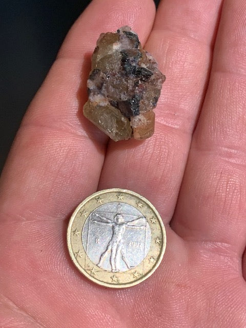 Apatite jaune, spécimen brut - 27 x 19 x 16 mm - 8,5 gr.