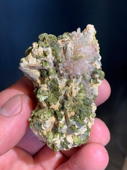 Wavellite avec Quartz - Spécimen brut rare, collection ancienne - 60 x 43 x 36 mm - 87,4 gr.