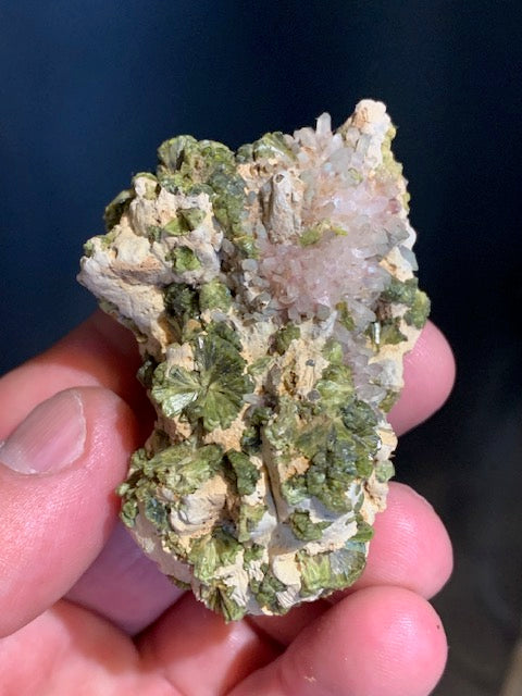 Wavellite avec Quartz - Spécimen brut rare, collection ancienne - 60 x 43 x 36 mm - 87,4 gr.