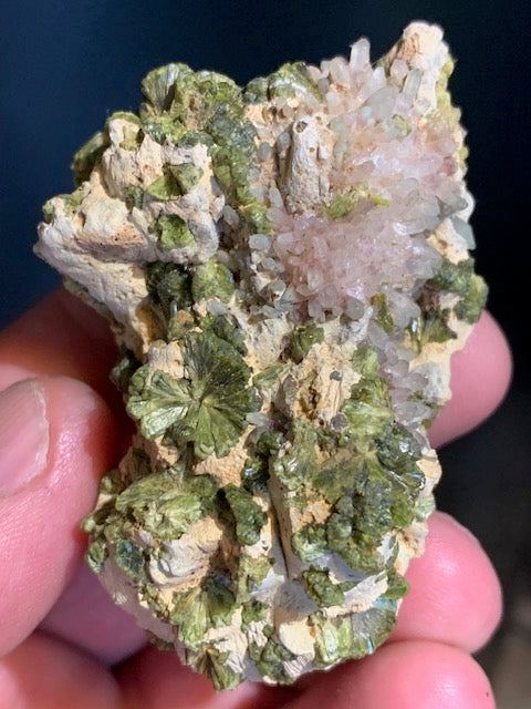Wavellite avec Quartz - Spécimen brut rare, collection ancienne - 60 x 43 x 36 mm - 87,4 gr.