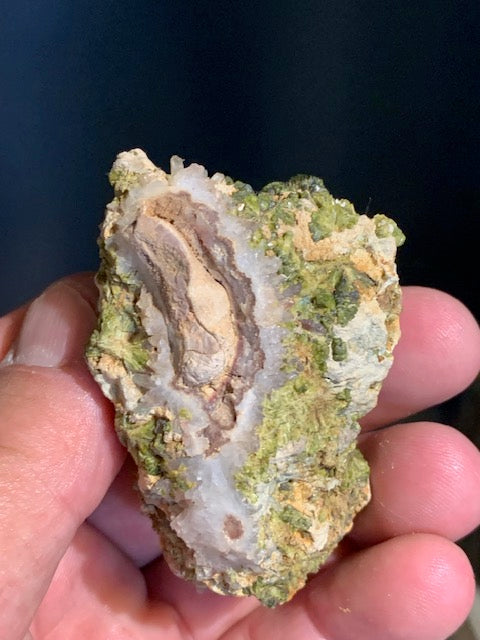 Wavellite avec Quartz - Spécimen brut rare, collection ancienne - 60 x 43 x 36 mm - 87,4 gr.