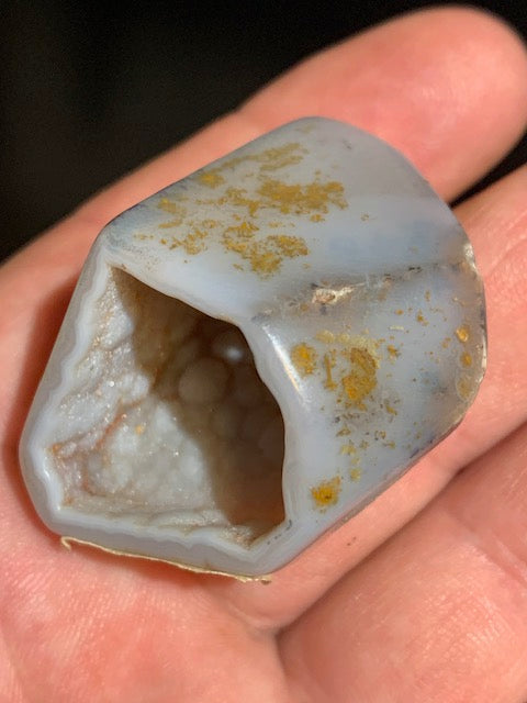 Agate Polyédrique, petite géode - 45 x 35 x 26 mm - 19,5 gr.