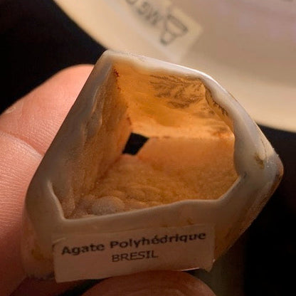 Agate Polyédrique, petite géode - 45 x 35 x 26 mm - 19,5 gr.