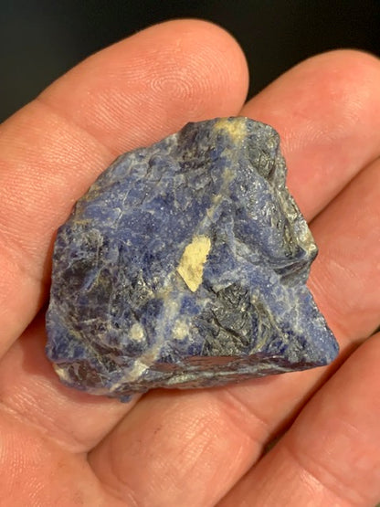 Sodalite - Spécimen brut - 39 x 39 x 24 mm - 25,9 gr.