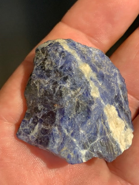 Sodalite - Spécimen brut - 39 x 39 x 24 mm - 25,9 gr.