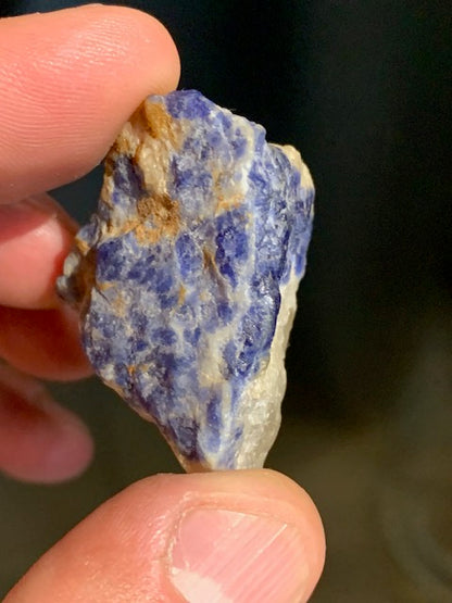 Sodalite - Spécimen brut - 34 x 32 x 20 mm - 25,2 gr.