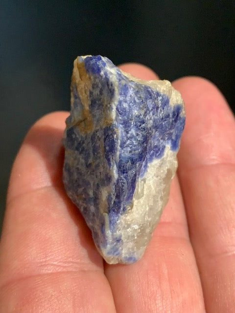 Sodalite - Spécimen brut - 34 x 32 x 20 mm - 25,2 gr.