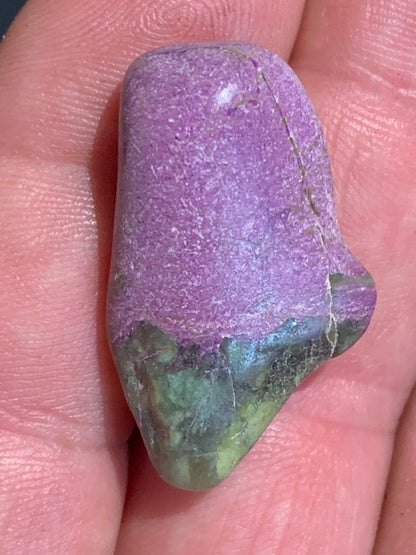 Stichite – Pierre roulée - 32 x 20 x 10 mm/ 5,8 gr.