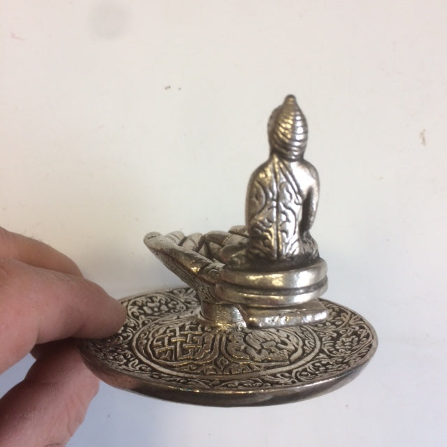 Porte-encens pour brûler des bâtons d'encens minces de 9x4 cm - 75 gr. - Avec un Bouddha et deux mains offrant qui recueillent les cendres. Sculptures détaillées !
