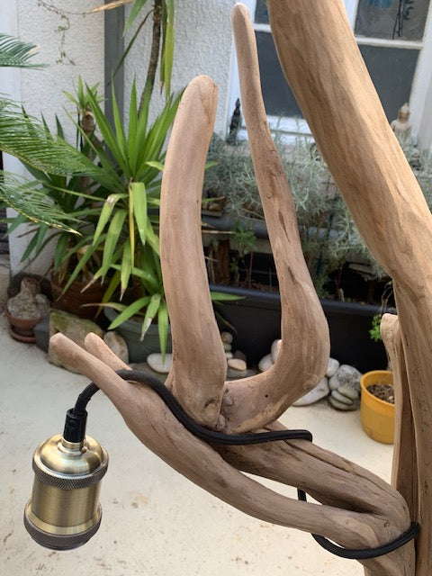 Lampe en bois flotté de la Loire (88 × 44 × 23 cm, ± 4 kg) – Avec câble et interrupteur, ampoule non incluse - Création Zen Curiosity