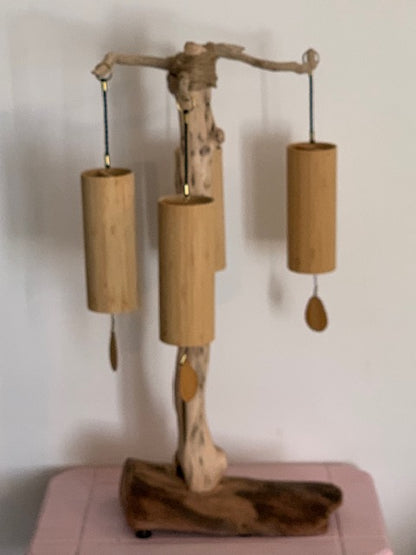 Support en bois flotté pour tingsha, carillon (Koshi, Zaphir...). ± 54 cm - Création Zen Curiosity