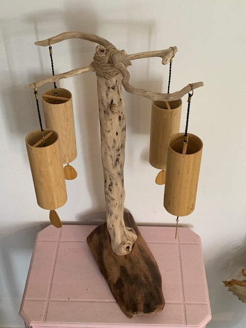 Support en bois flotté pour tingsha, carillon (Koshi, Zaphir...). ± 54 cm - Création Zen Curiosity