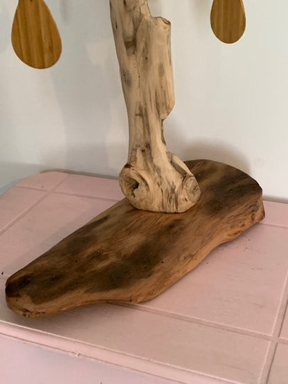 Support en bois flotté pour tingsha, carillon (Koshi, Zaphir...). ± 54 cm - Création Zen Curiosity