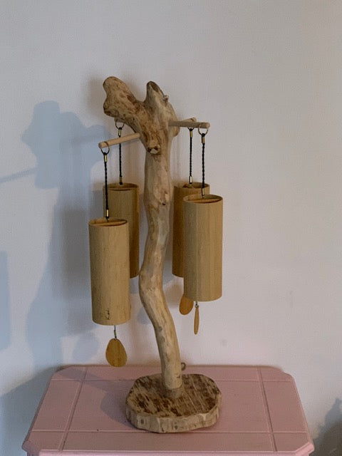 Support en bois flotté pour tingsha, carillon (Koshi, Zaphir...). ± 60 cm - Création Zen Curiosity