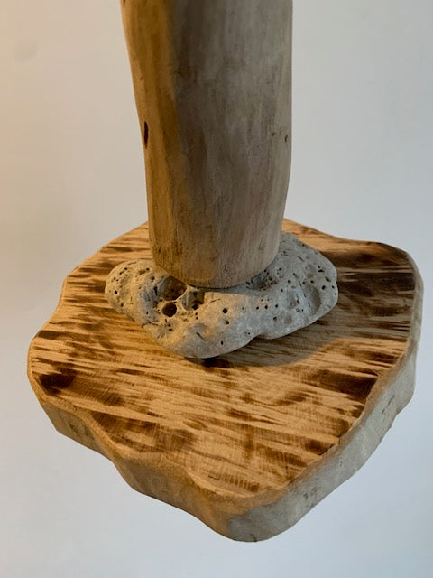 Support en bois flotté pour carillons de style Koshi, Zaphir, Tingsha… ± 61 cm de haut - Création Zen Curiosity