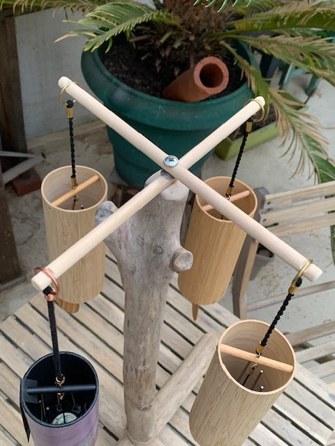 Support en bois flotté, base et branches pliables, pour carillons Koshi/Zaphir – 59 x 40 x 35 cm, léger, transport facile, création Zen Curiosity