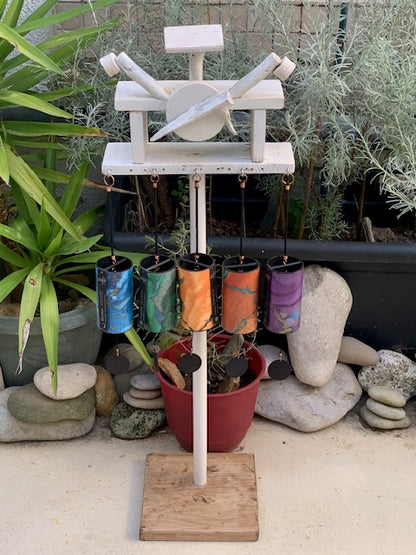 Support surélevé en bois recyclé, pour carillons Koshi/Zaphir – 97 x 32 x 23 cm, création Zen Curiosity