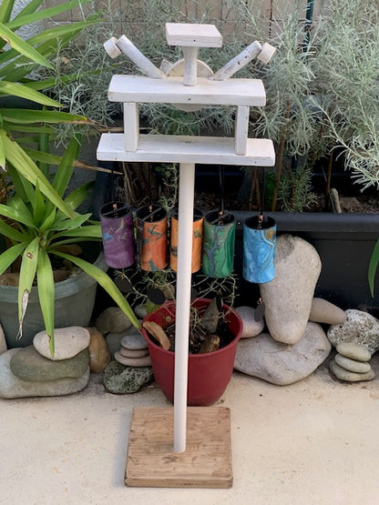 Support surélevé en bois recyclé, pour carillons Koshi/Zaphir – 97 x 32 x 23 cm, création Zen Curiosity