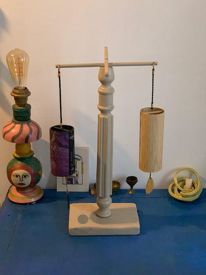 Support en bois recyclé, branches pliables, pour carillons Koshi/Zaphir – 49 x 25 x 25 cm - Création Zen Curiosity