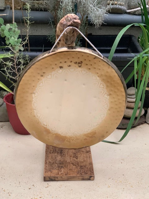 Support en bois flotté en forme de dragon - 74 x 41 x 24 cm pour gong, tambour ou autre - Création Zen Curiosity
