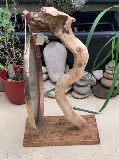 Support en bois flotté en forme de dragon - 74 x 41 x 24 cm pour gong, tambour ou autre - Création Zen Curiosity