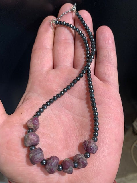 Necklace created by Zen Curiosity – Round 4 mm hematite beads with ruby corundums - Length 44 cm - 3 finishes to choose from