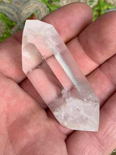 Cristal de roche, pointe bi-déterminée naturelle à 6 faces - 61 x 27 x 22 mm - 53,2 gr.